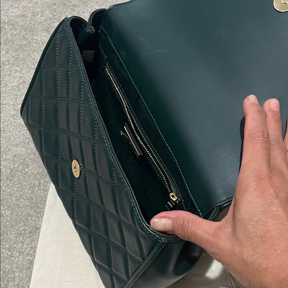Tory Burch Dark Green Quilted Shoulder Bag - Picture 8 of 11